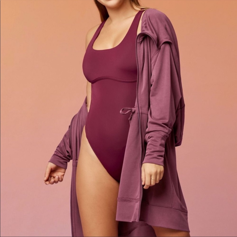 Fabletics Leah Washed Tricot Hoodie Women's SZ Small Plum EUC Super Soft